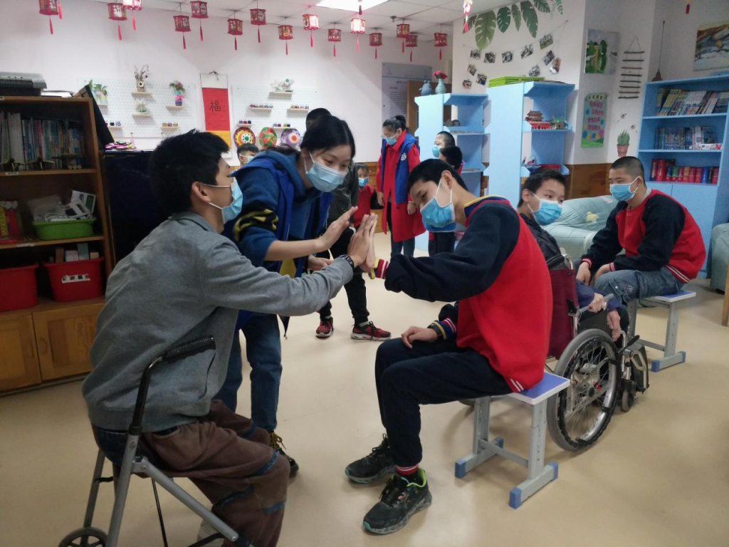 关爱你我他（她）·温暖千万家丨就医问询、心理咨询请呼叫社工专线