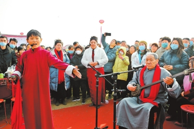 新春走基层丨时隔三年再次回归线下 马街麦田续演曲艺盛会