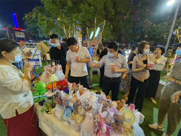 多措并举促消费丨税惠扮靓夜经济