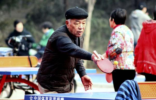 加强全民健身活动 推动体育河南建设
