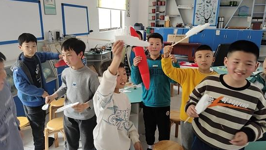 河南发布教育发展成效：高中阶段毛入学率达92.7%、普通高校增加到168所