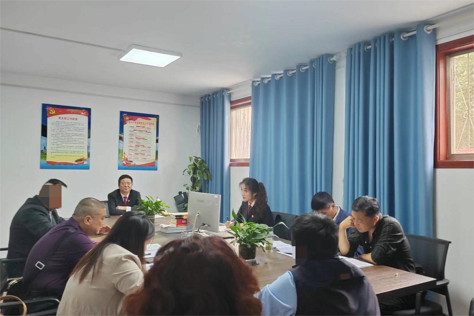 兄弟为房闹矛盾 邓州法院府院联动化难题