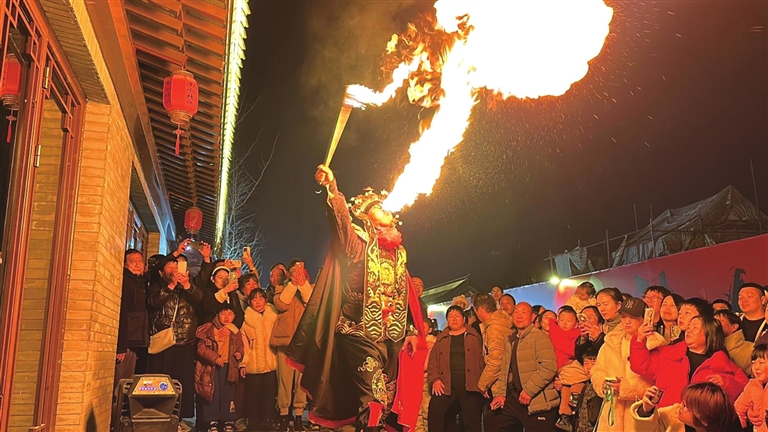 焦作山阳区： 文旅市场“多点开花” 龙年新春好戏连台