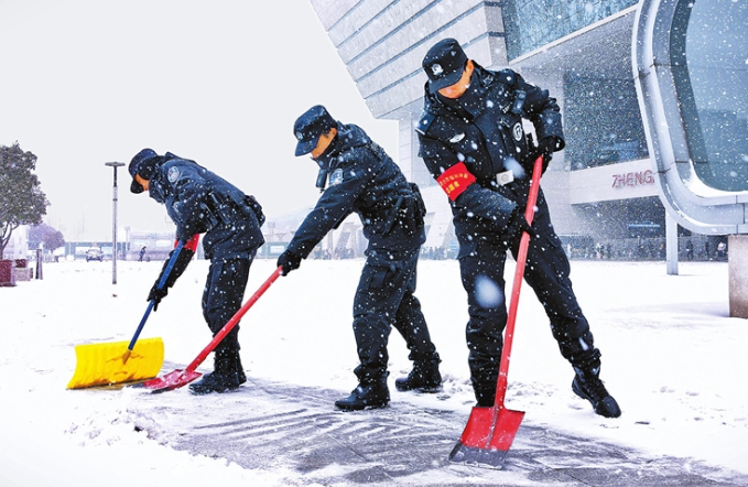 全力应对本轮雨雪天气丨风雪中 “速动”对“速冻”