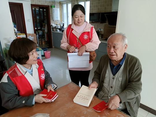 郑州市任砦社区：党员认证来求助 贴心服务暖人心