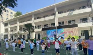 郑州市建文社区举办“奔跑吧少年”春季趣味运动会