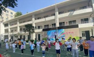 郑州市建文社区举办“奔跑吧少年”春季趣味运动会