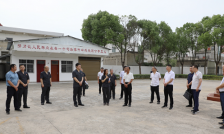 河南南阳新野县人大常委会到新野县法院调研民事审判工作