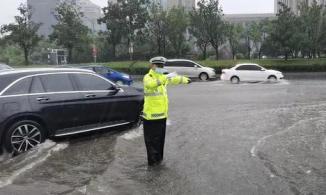 受强降雨影响 河南四地高速部分路段禁止一切车辆上站