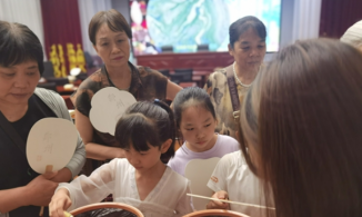 郑州市恒升社区：传承传统文化 漆扇展示艺术魅力