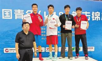 全国U18拳击锦标赛 塔沟功夫小子摘得金牌